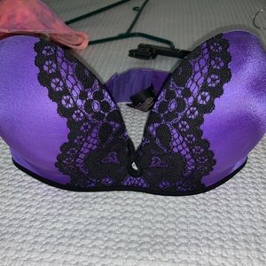Victoria's Secret Purple Bombshell Bra 32C